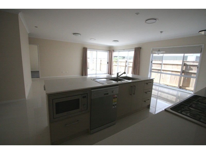 3 Mcmullan Close, Gumdale QLD 4154