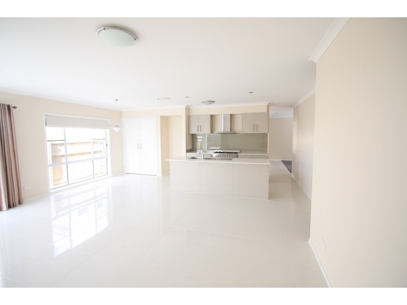 3 Mcmullan Close, Gumdale QLD 4154