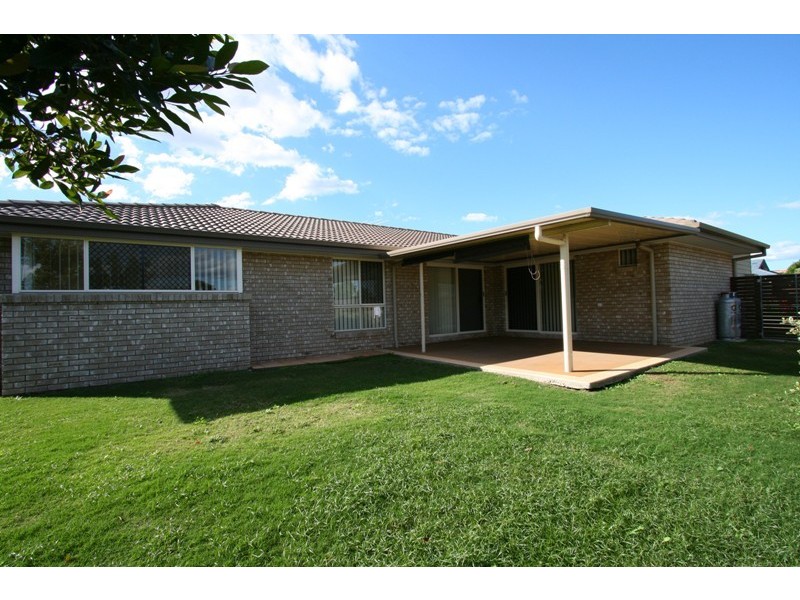 26 Lexey Crescent, Wakerley QLD 4154