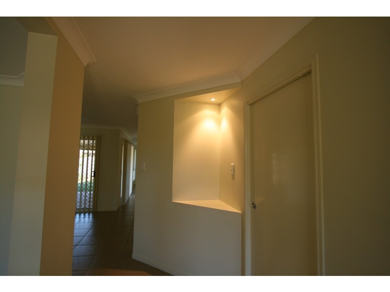26 Lexey Crescent, Wakerley QLD 4154