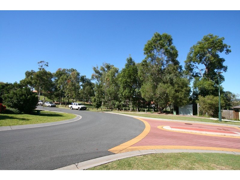 26 Lexey Crescent, Wakerley QLD 4154