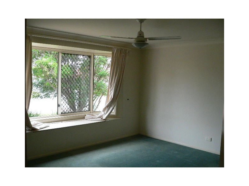 2 Morgan Close, Manly West QLD 4179
