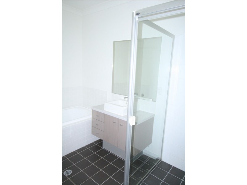 33 Watervale Parade, Wakerley QLD 4154