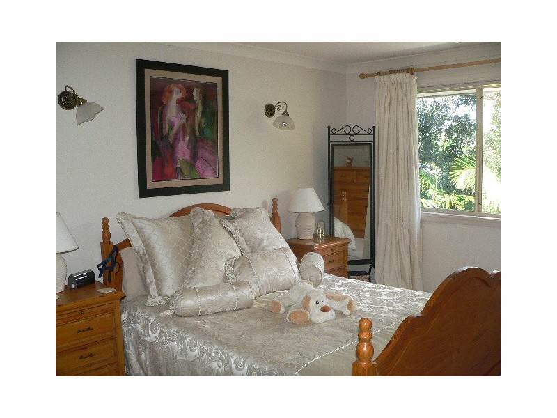 4 Eastcote Lane, Wellington Point QLD 4160