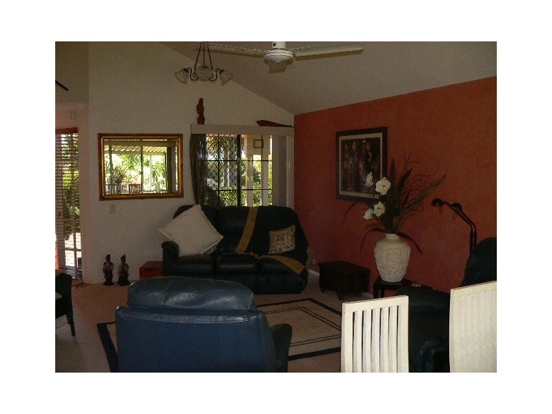 4 Eastcote Lane, Wellington Point QLD 4160