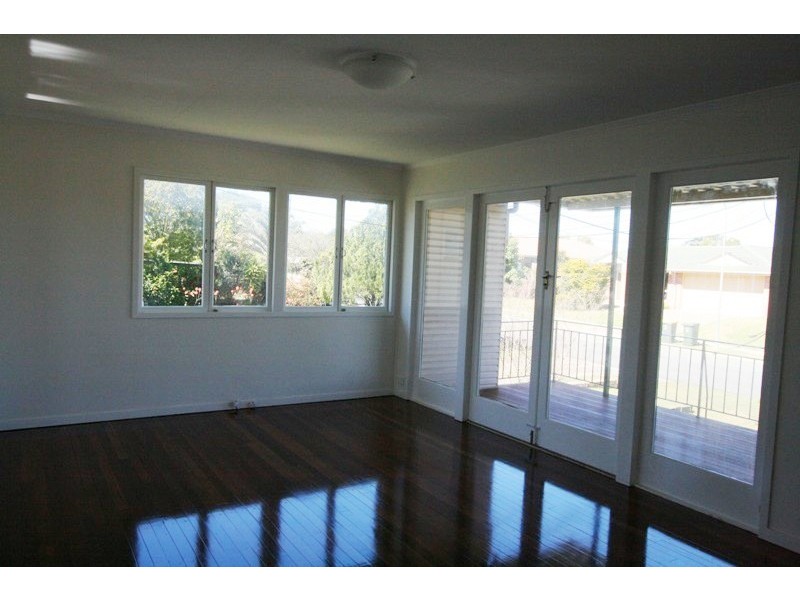 51 Samantha Street, Wynnum West QLD 4178