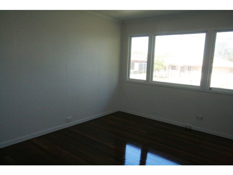 51 Samantha Street, Wynnum West QLD 4178