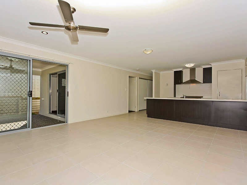 32 Worchester Crescent, Wakerley QLD 4154