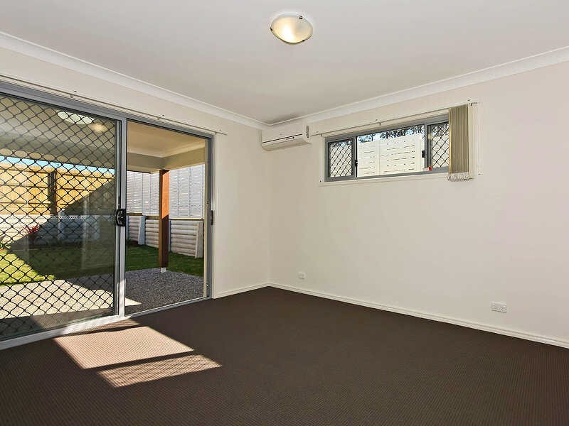 32 Worchester Crescent, Wakerley QLD 4154