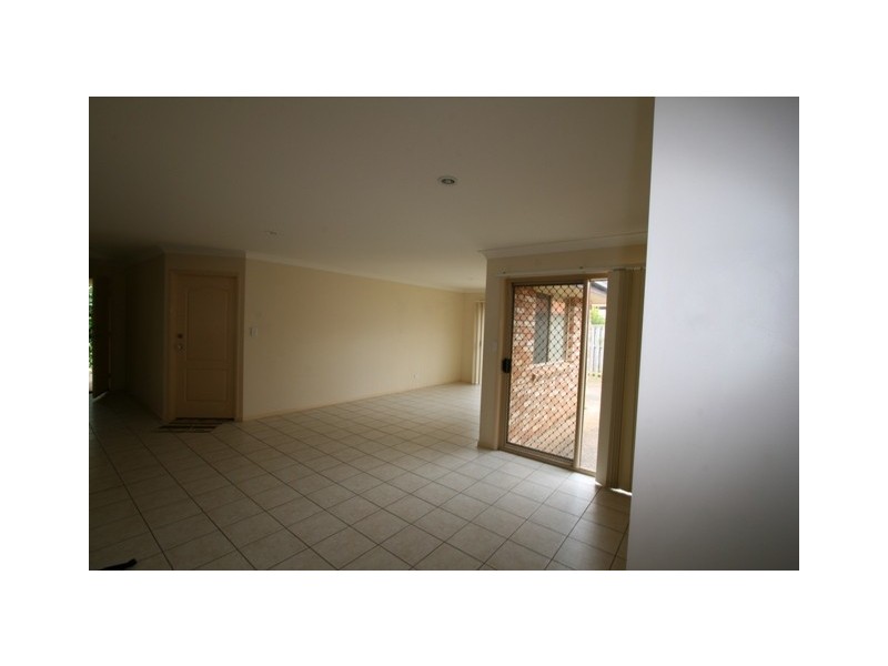 9 Eggleton Place, Wakerley QLD 4154