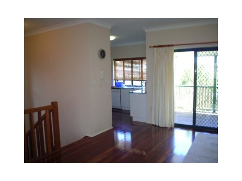 15 ADINA STREET, Norman Park QLD 4170