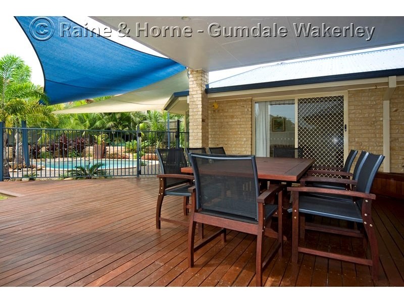 26 Springall Place, Wakerley QLD 4154
