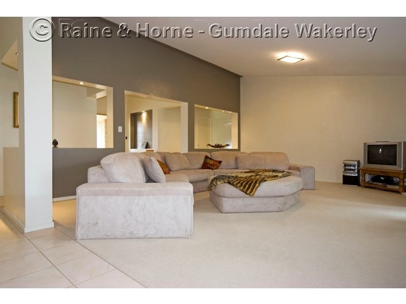 26 Springall Place, Wakerley QLD 4154