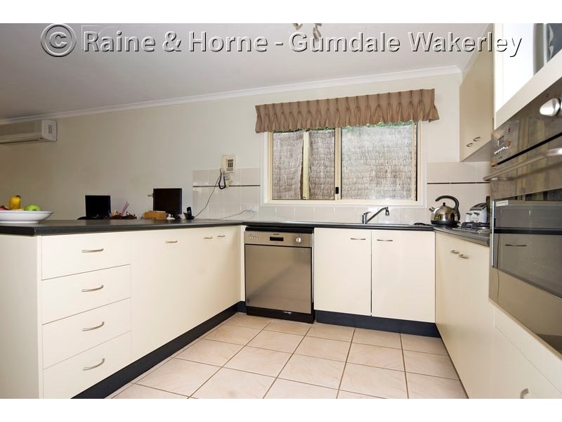 26 Springall Place, Wakerley QLD 4154