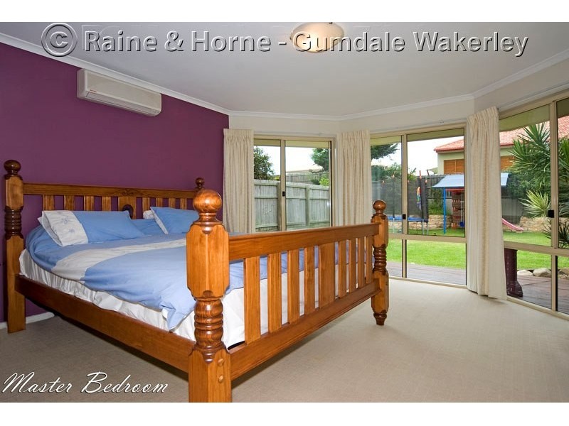26 Springall Place, Wakerley QLD 4154