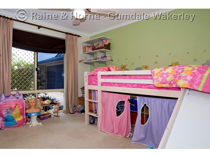 26 Springall Place, Wakerley QLD 4154