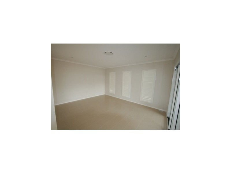 1 Feathertail Place, Gumdale QLD 4154