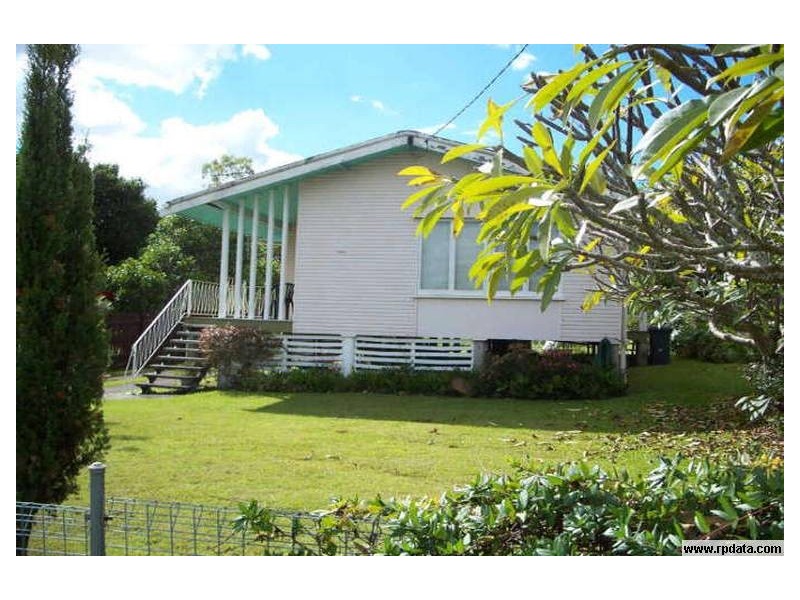 8 Edge Street, Murarrie QLD 4172