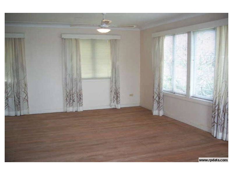 8 Edge Street, Murarrie QLD 4172