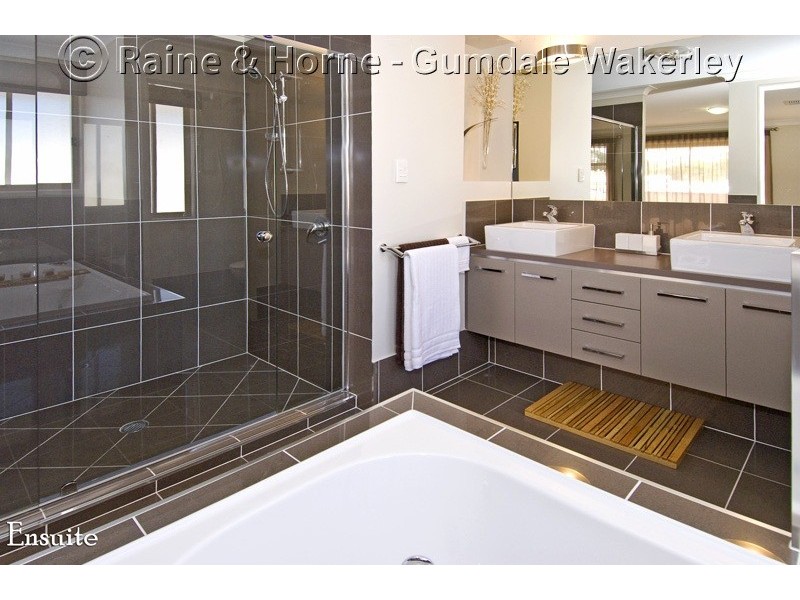 5 Terraldon Circuit, Gumdale QLD 4154