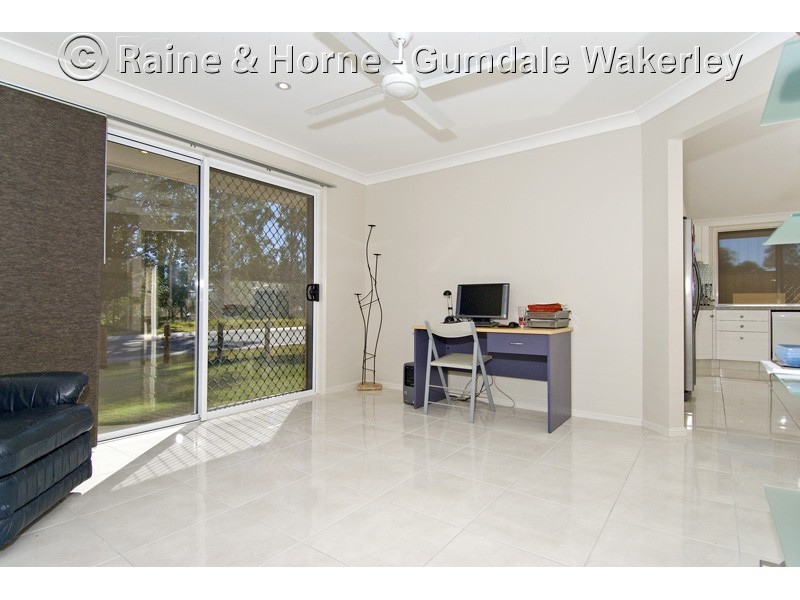 32 Friend Street, Wakerley QLD 4154