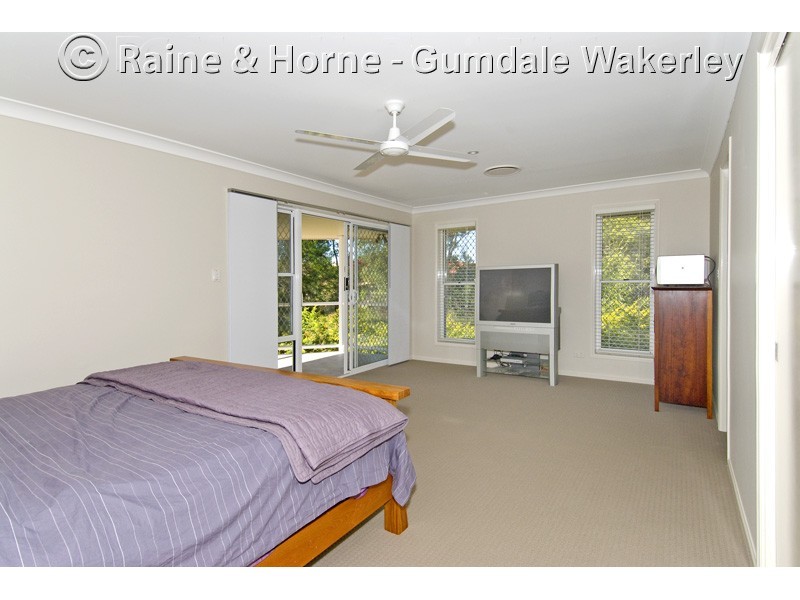 32 Friend Street, Wakerley QLD 4154
