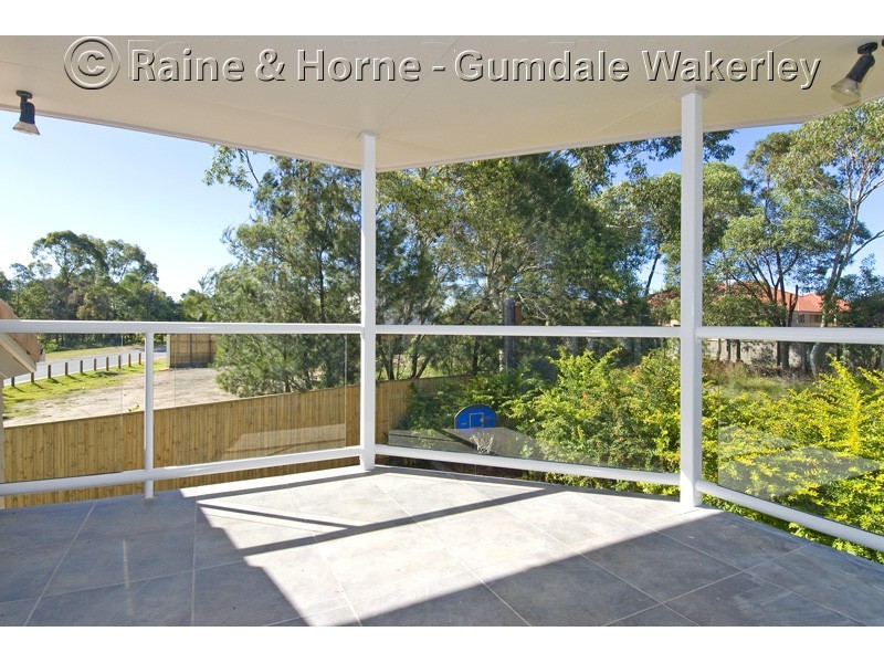 32 Friend Street, Wakerley QLD 4154