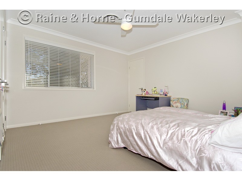 32 Friend Street, Wakerley QLD 4154