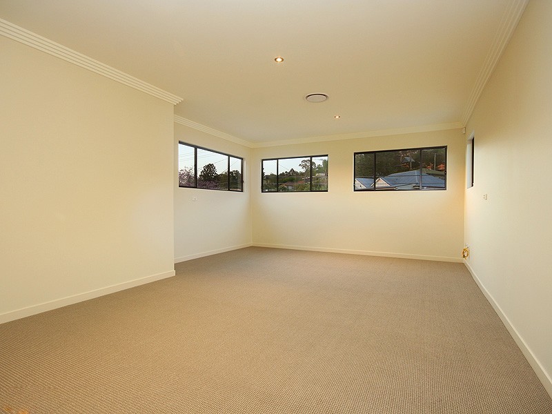 292  Ferguson Road, Seven Hills QLD 4170