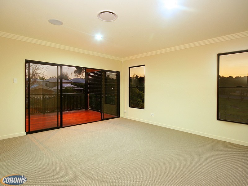 292  Ferguson Road, Seven Hills QLD 4170