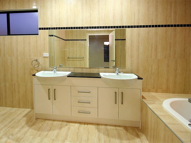 292  Ferguson Road, Seven Hills QLD 4170