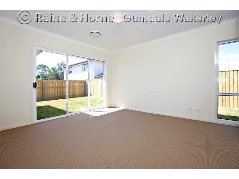 4 Lennox Close, Manly West QLD 4179