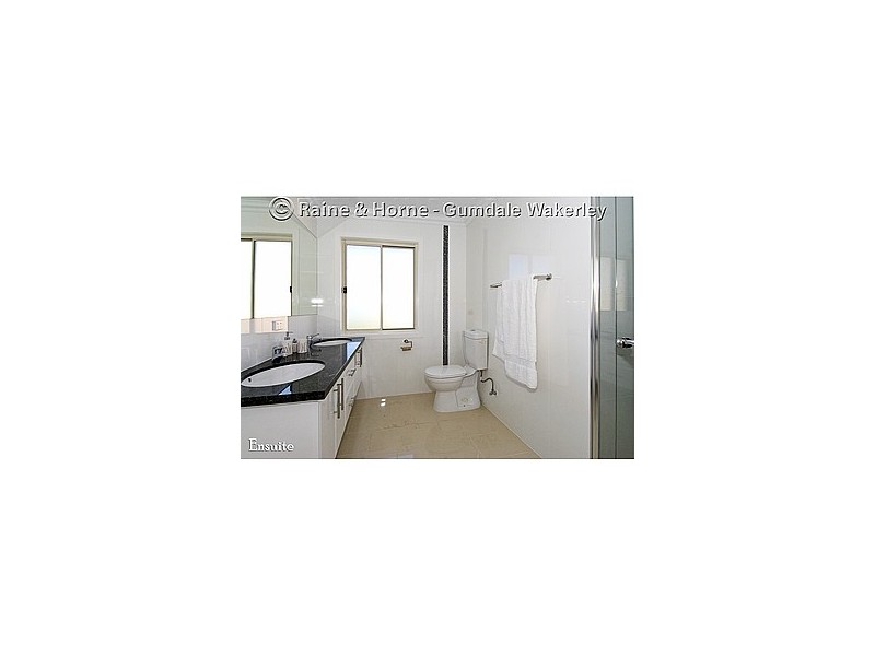 24 Friend Street, Wakerley QLD 4154