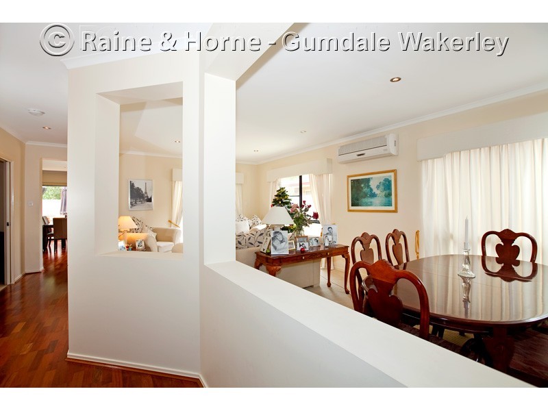 29 Figtree Place, Wakerley QLD 4154