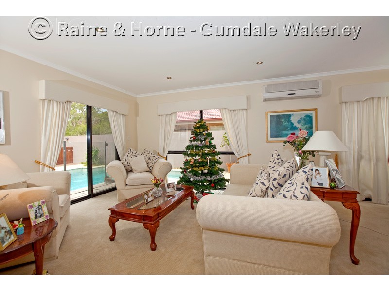 29 Figtree Place, Wakerley QLD 4154