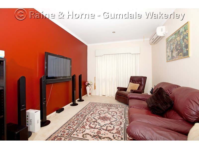 29 Figtree Place, Wakerley QLD 4154