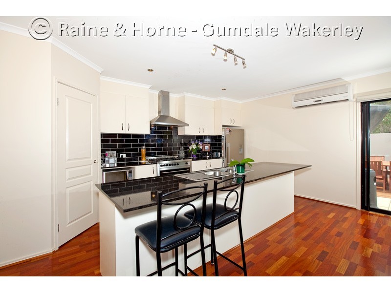29 Figtree Place, Wakerley QLD 4154