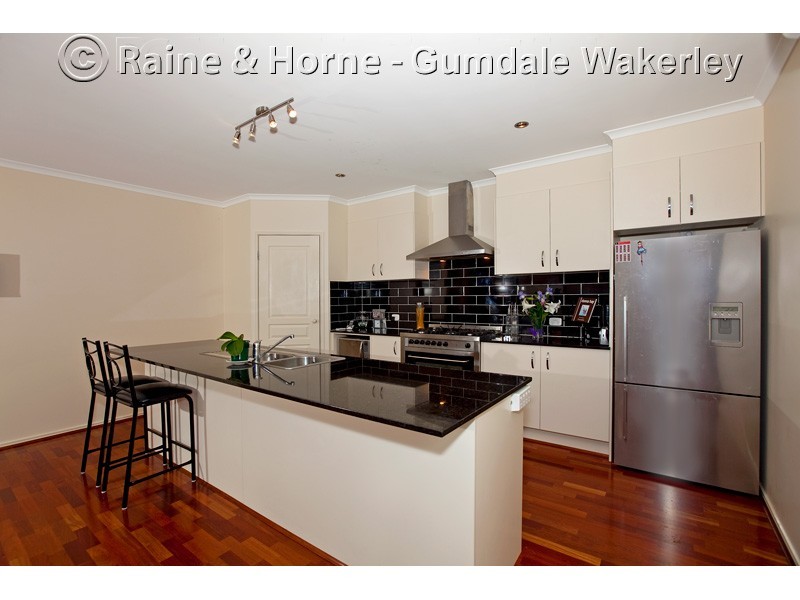 29 Figtree Place, Wakerley QLD 4154
