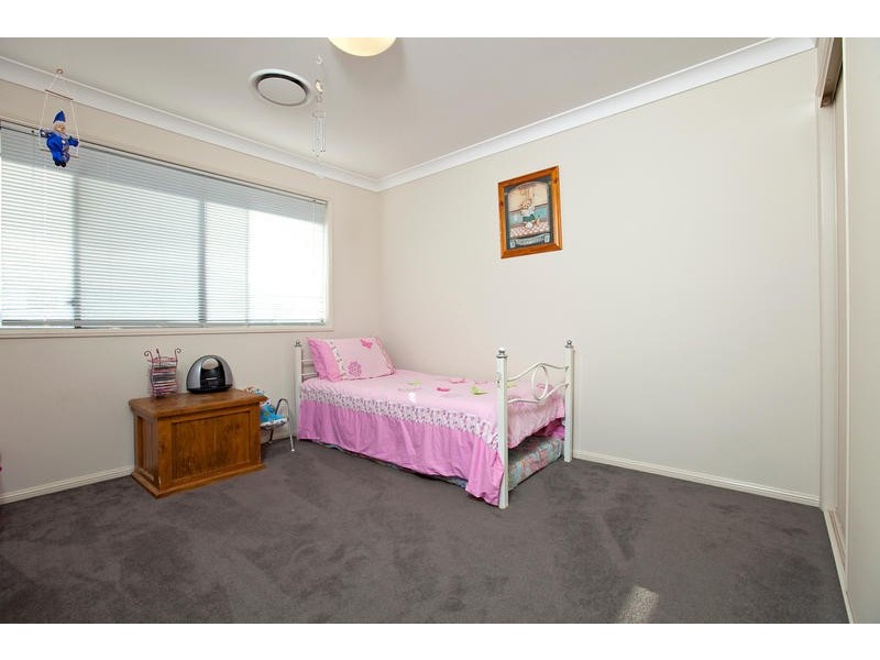 13 Brush Box Place, Wakerley QLD 4154