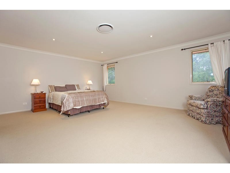 23 Broadleaf Crescent, Gumdale QLD 4154