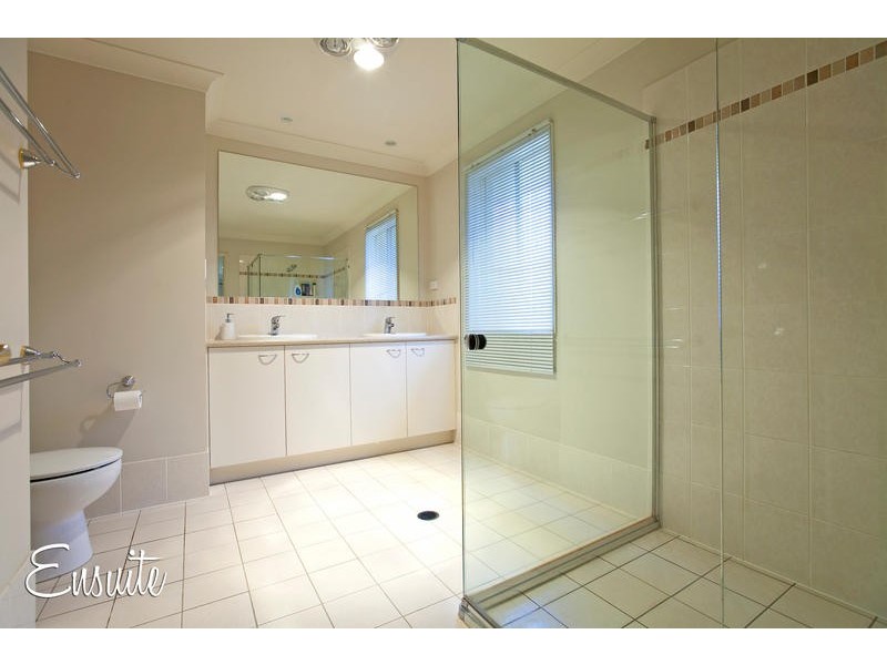 23 Broadleaf Crescent, Gumdale QLD 4154