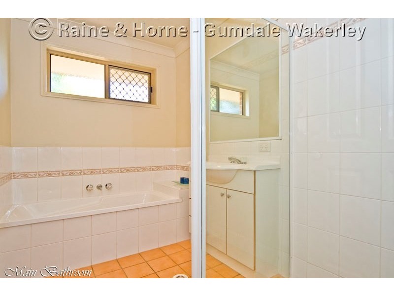 15 Ransom Place, Wakerley QLD 4154