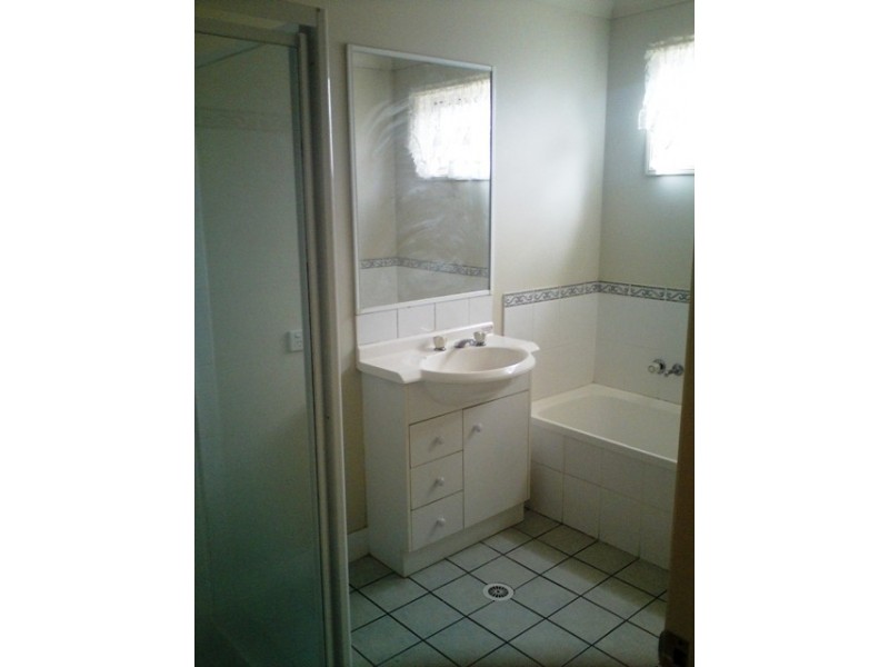 8 Colvin Court, Wakerley QLD 4154