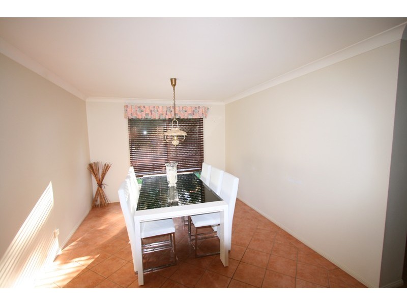 2 Morgan Close, Manly West QLD 4179