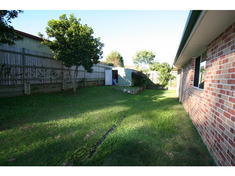 2 Morgan Close, Manly West QLD 4179