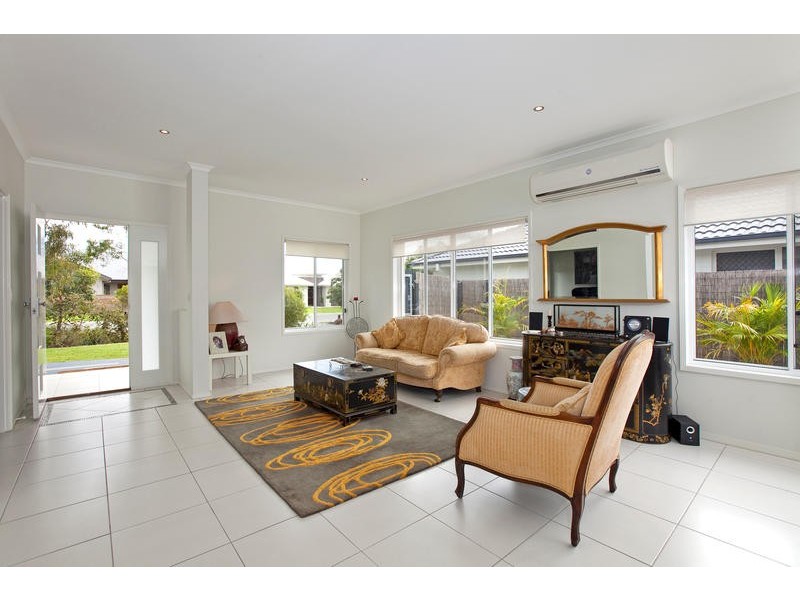 13 Red Gum Crescent, Wakerley QLD 4154