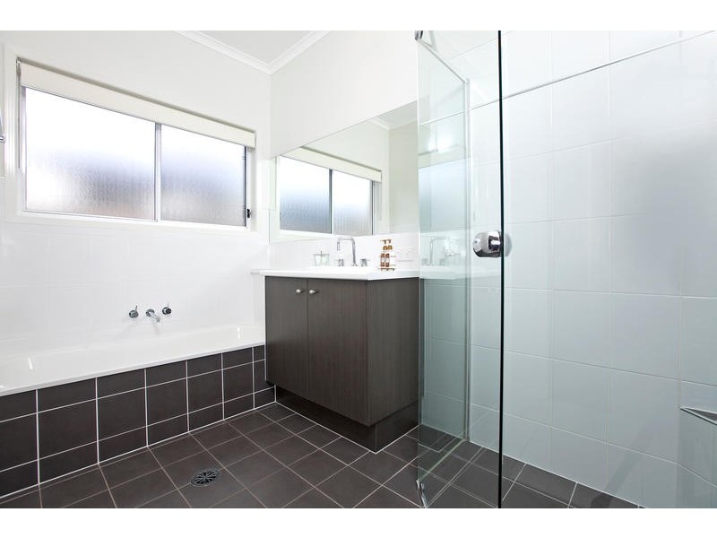 13 Red Gum Crescent, Wakerley QLD 4154