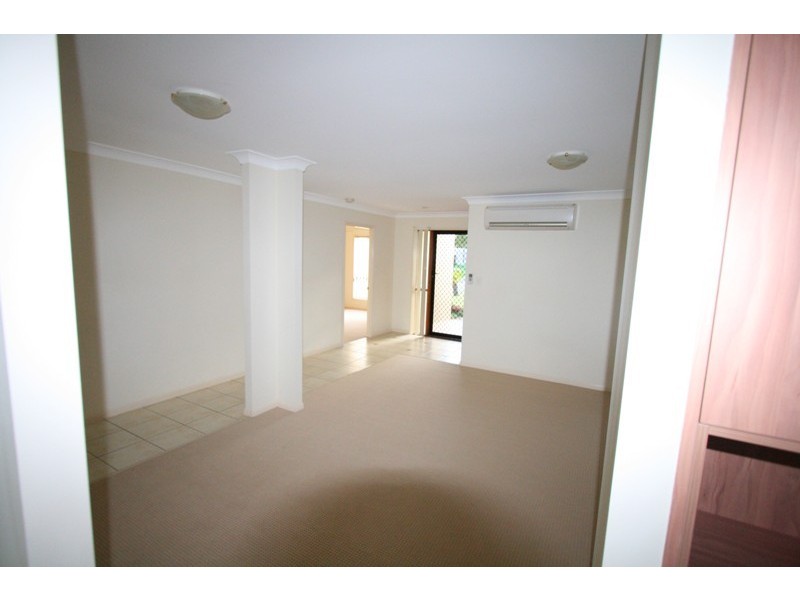 60 Ross Place, Wakerley QLD 4154