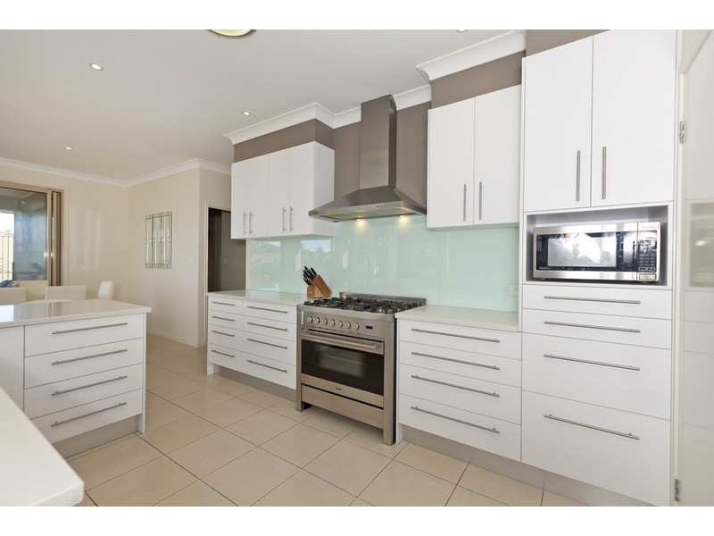 116 Brokenwood Circuit, Gumdale QLD 4154