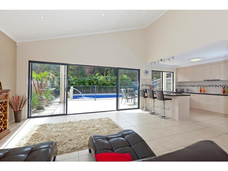 16 Baychester Place, Wakerley QLD 4154